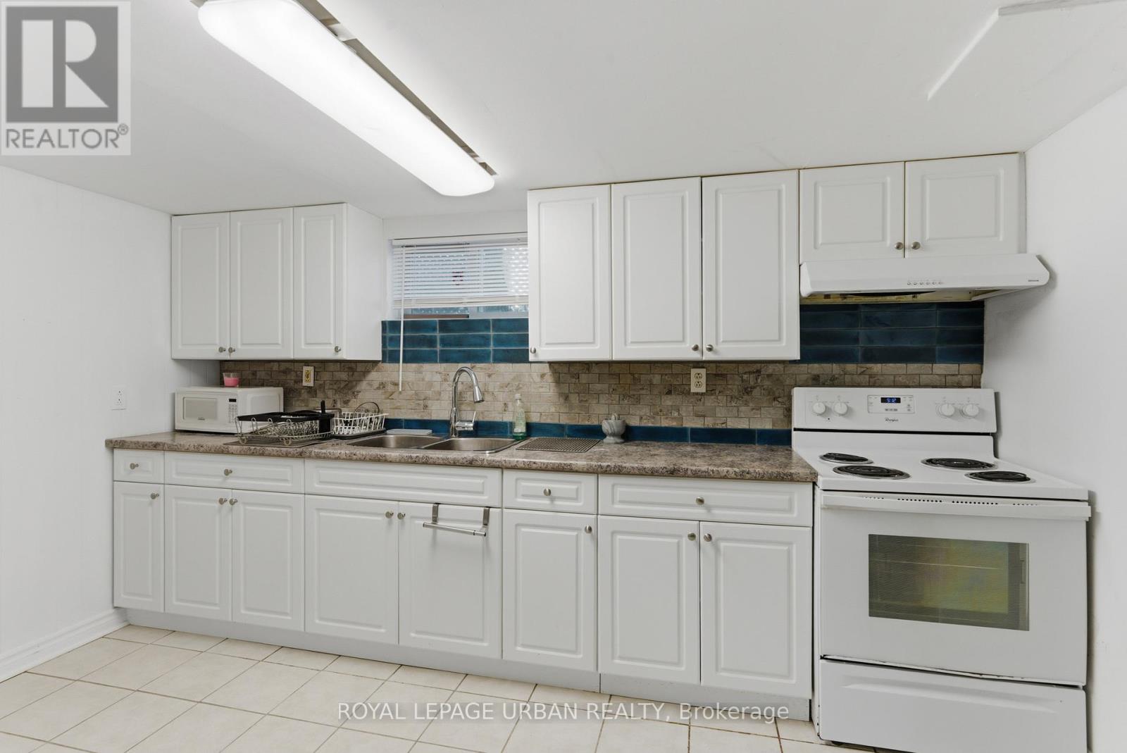 34 Gale Crescent, St. Catharines, Ontario  L2R 3K9 - Photo 31 - X12473128
