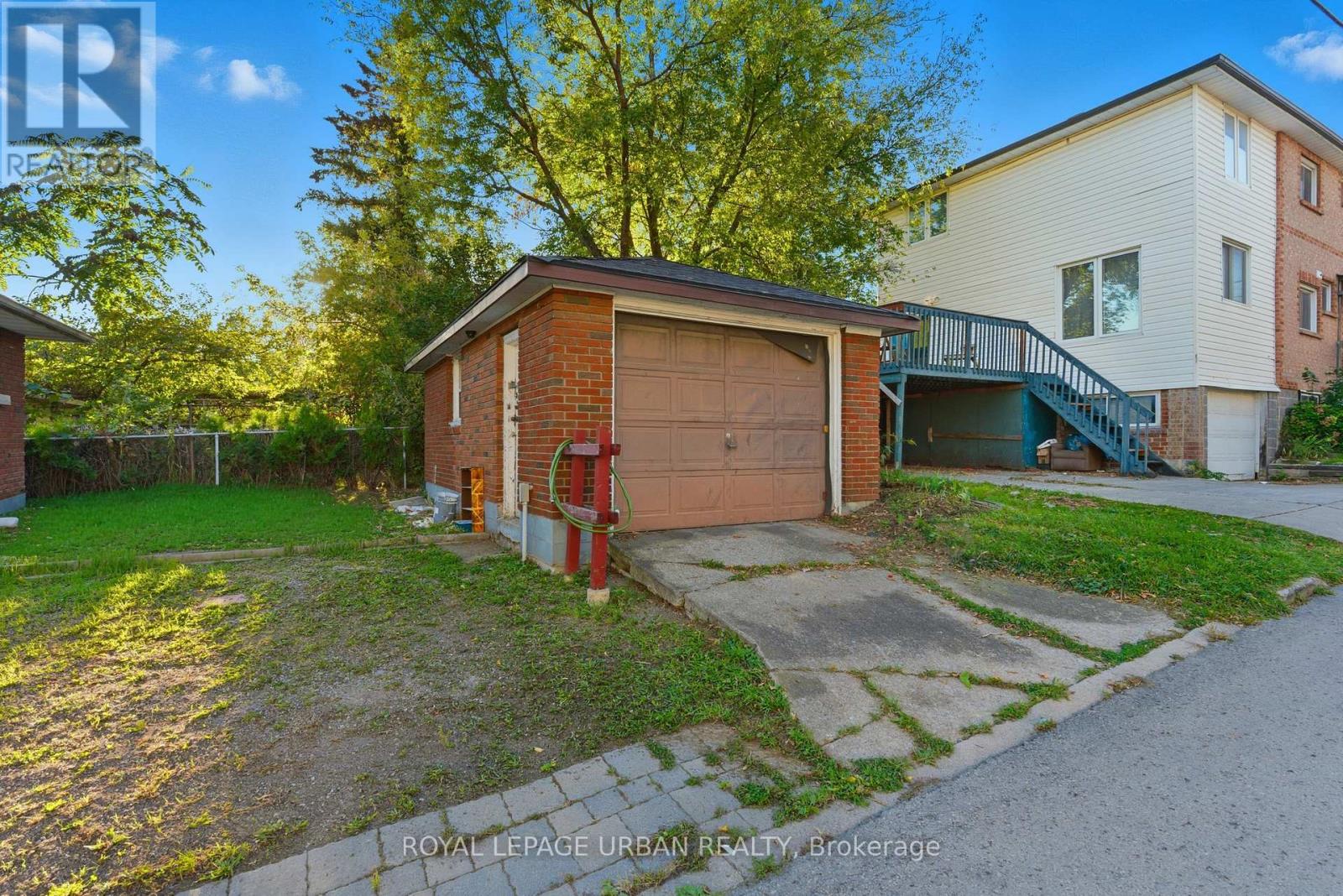 34 Gale Crescent, St. Catharines, Ontario  L2R 3K9 - Photo 36 - X12473128