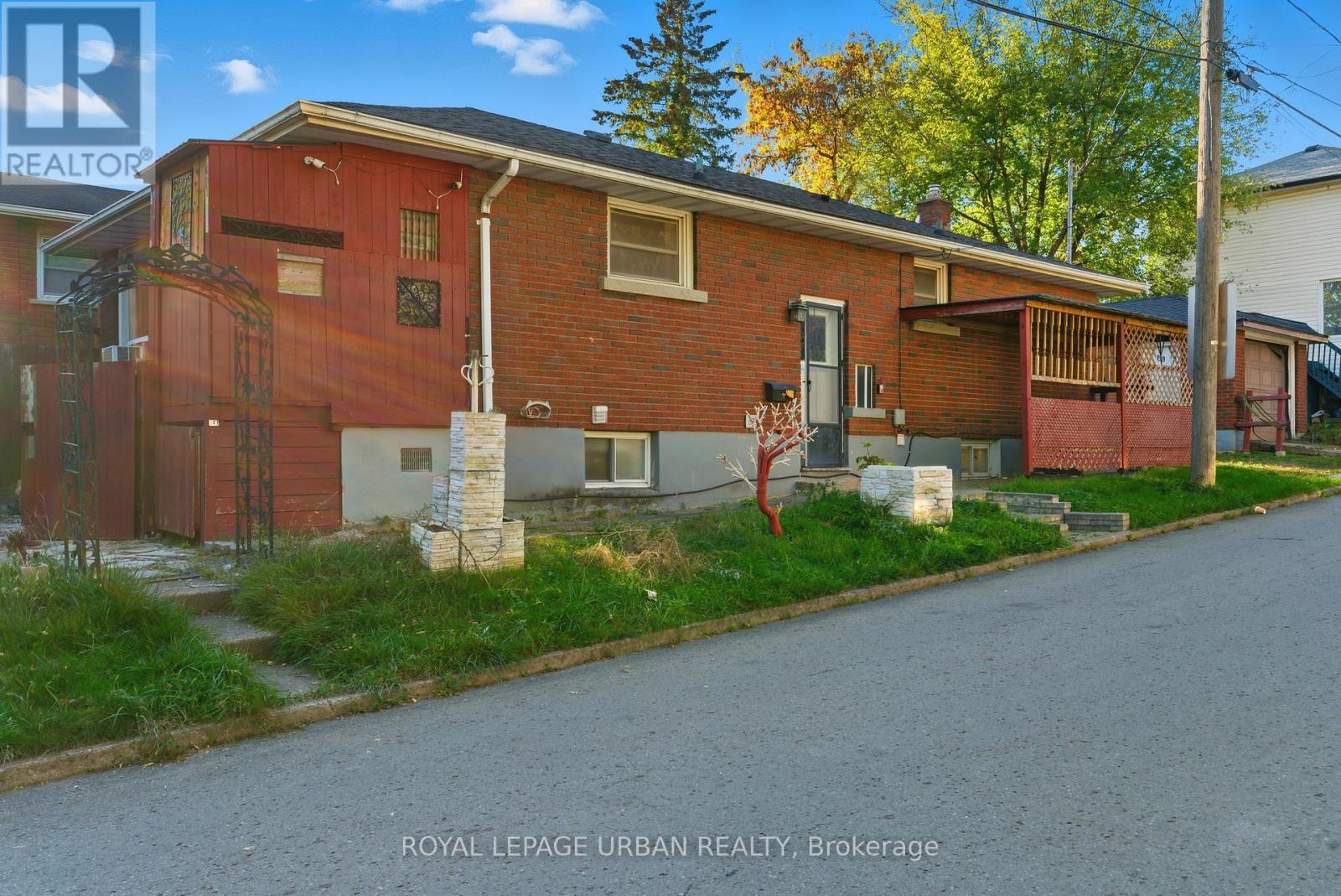 34 Gale Crescent, St. Catharines, Ontario  L2R 3K9 - Photo 43 - X12473128