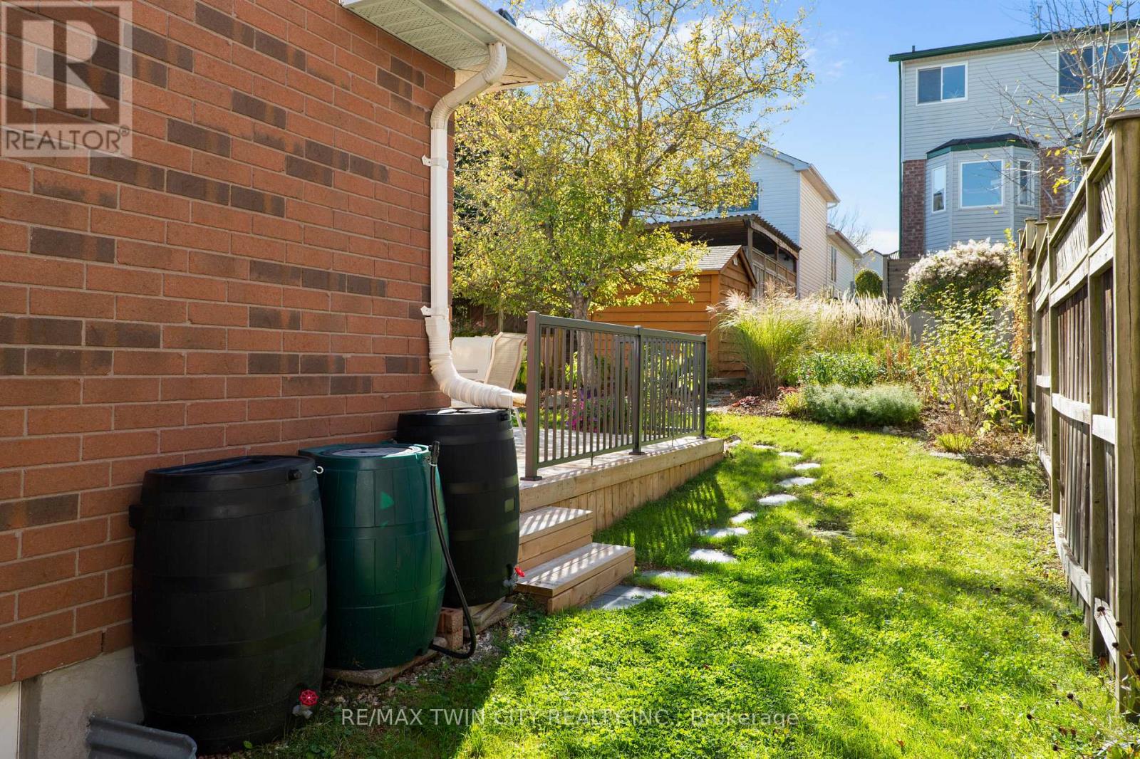 167 Bridgewater Crescent, Waterloo, Ontario  N2T 2M1 - Photo 40 - X12473146