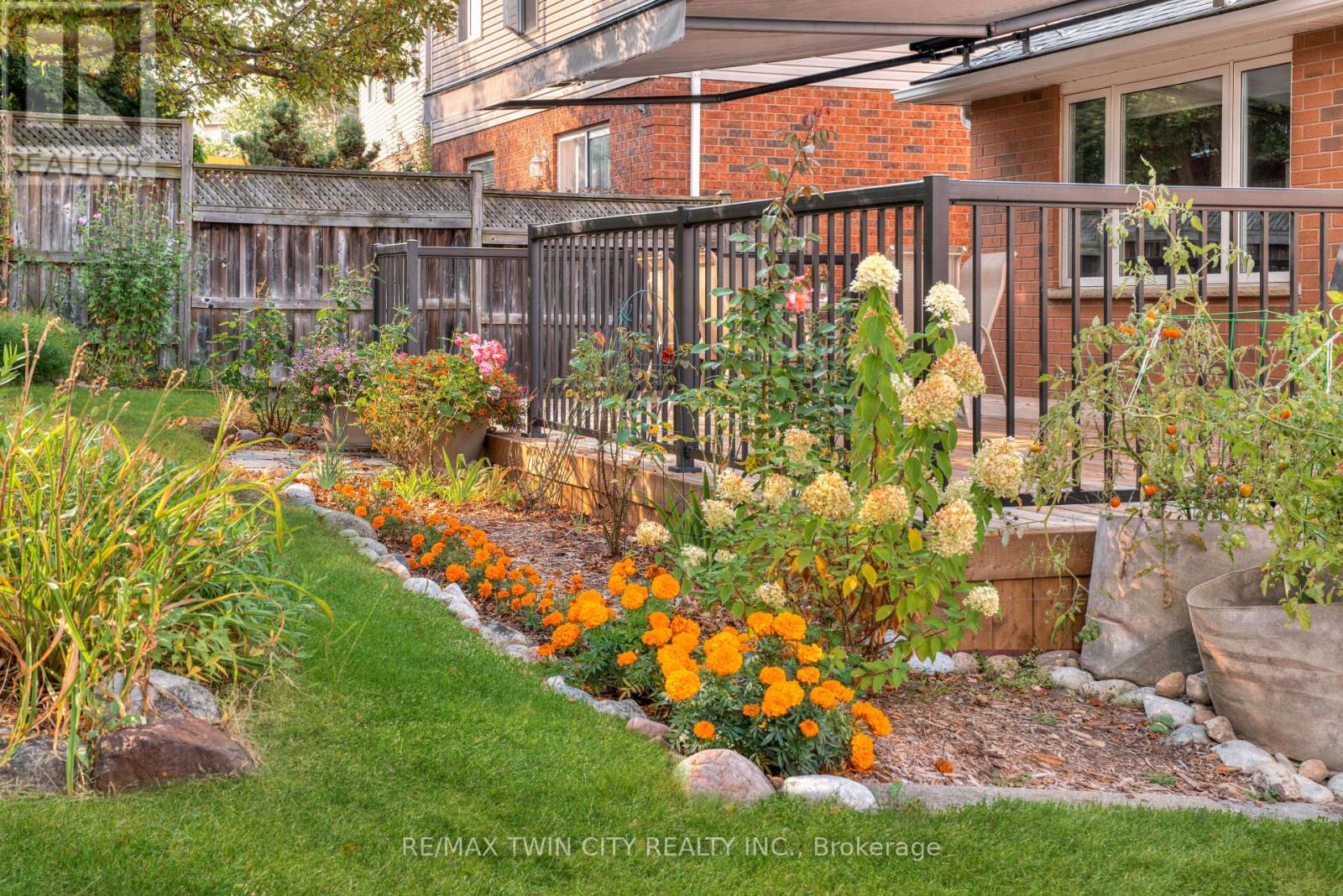 167 Bridgewater Crescent, Waterloo, Ontario  N2T 2M1 - Photo 41 - X12473146