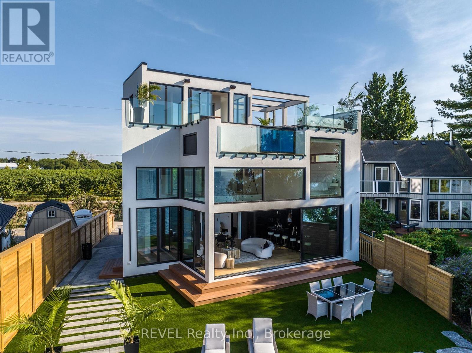 6 Firelane 11a Street, Niagara-On-The-Lake, Ontario  L0S 1J0 - Photo 12 - X12473201