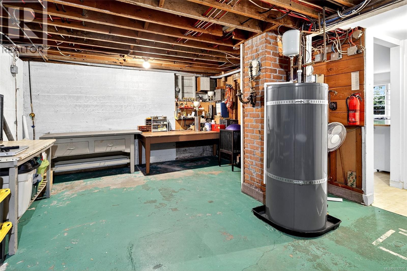 3315 Ripon Rd, Oak Bay, British Columbia  V8R 6G6 - Photo 48 - 1017856