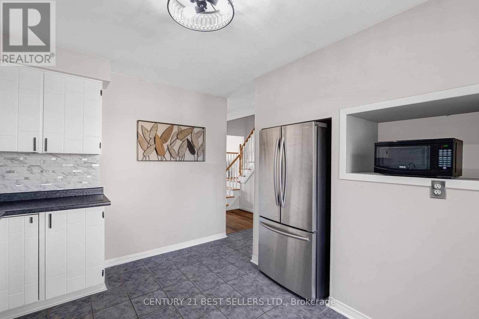 477 Ontario Street N, Milton, Ontario  L9T 3J4 - Photo 10 - W12436181