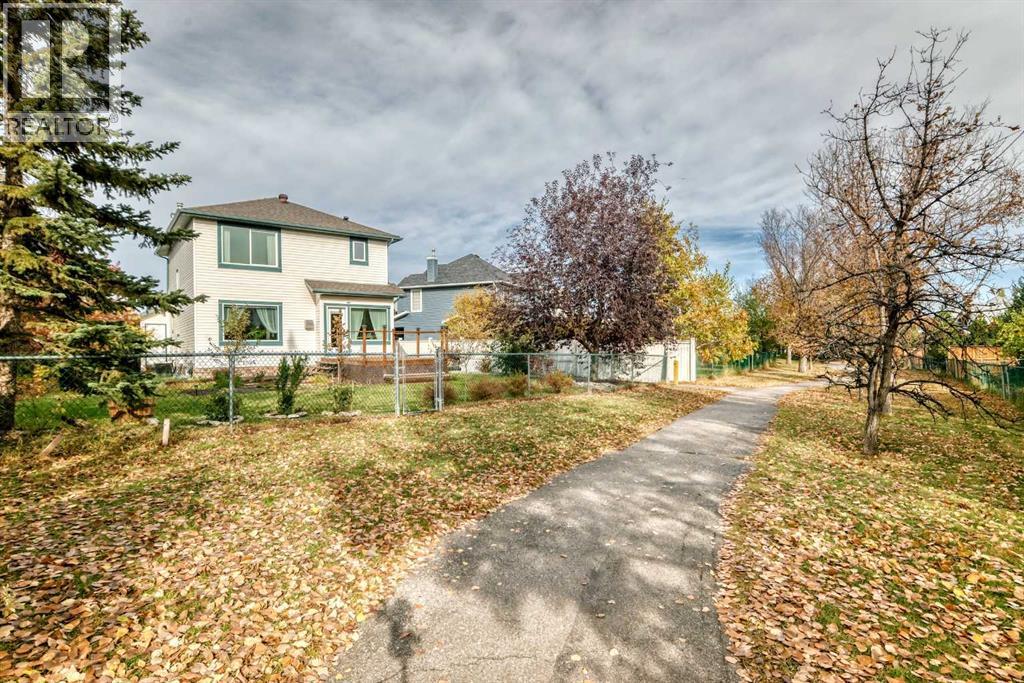 43 Bridlewood Green Sw, Calgary, Alberta  T2Y 3L1 - Photo 38 - A2264997