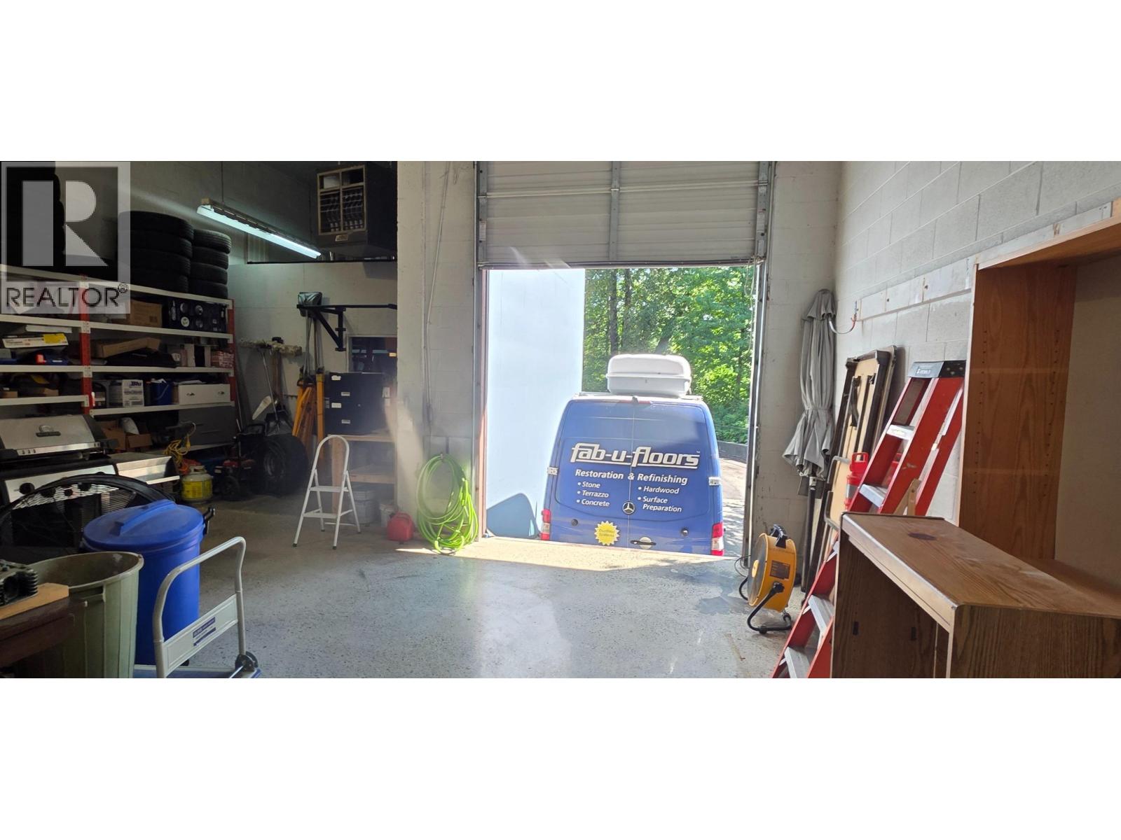 6932 Greenwood Street, Burnaby, British Columbia  V5A 1X8 - Photo 6 - C8072802