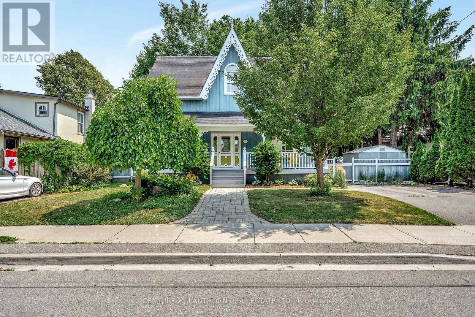 18 Queen Street, Prince Edward County, Ontario  K0K 2T0 - Photo 1 - X12400202