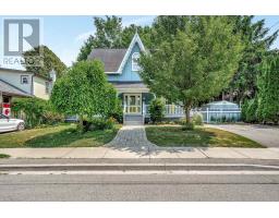 18 QUEEN STREET, Prince Edward County, Ontario