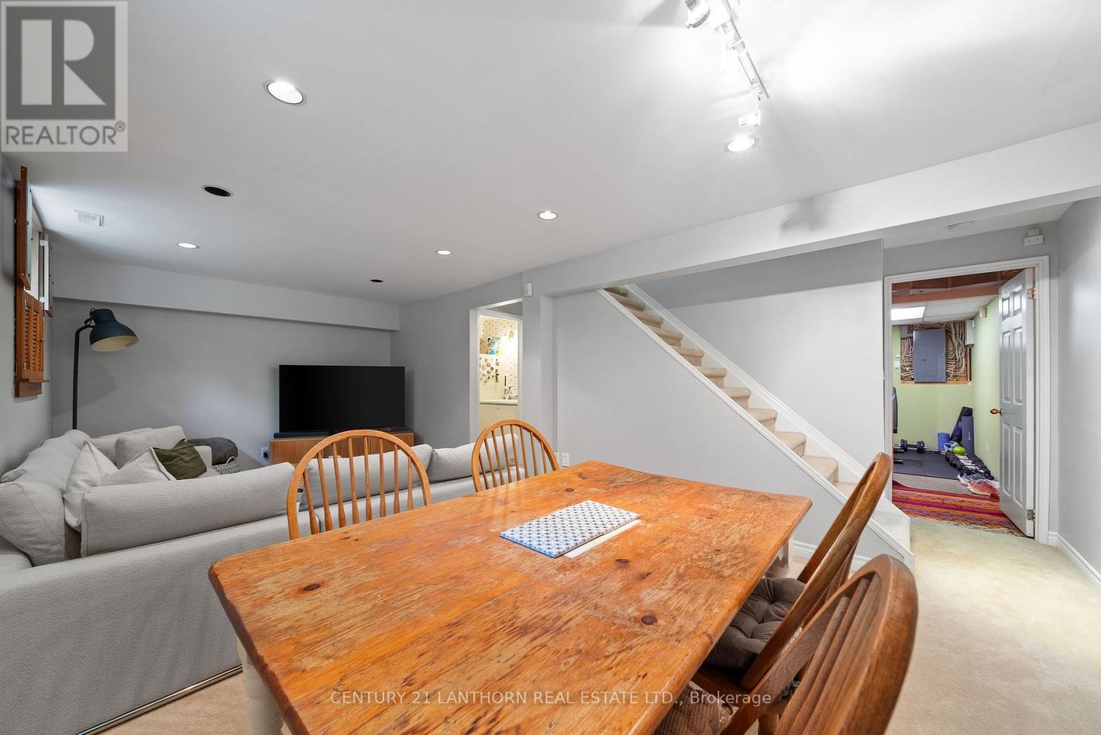 18 Queen Street, Prince Edward County, Ontario  K0K 2T0 - Photo 37 - X12400202