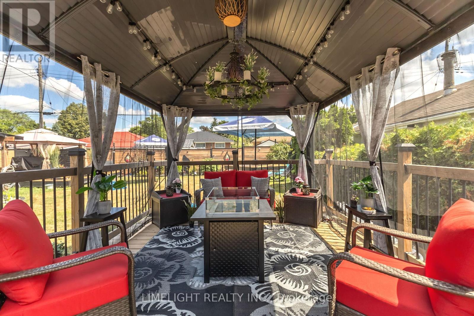 Photo 31 of 48 for 124 Susan Avenue