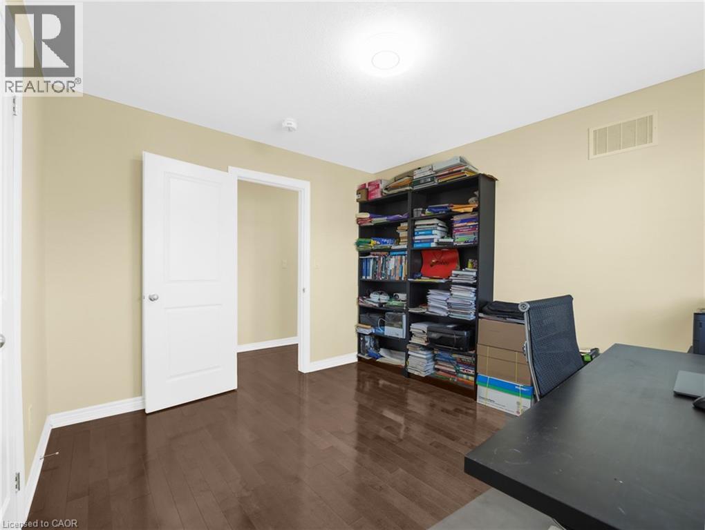 4 St Anthony Place, Hamilton, Ontario  L9C 0E4 - Photo 37 - 40780379