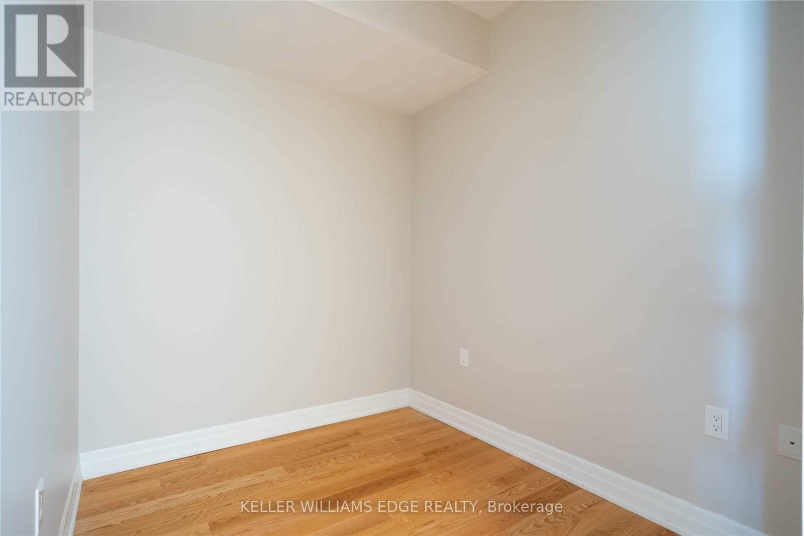 5310 - 8 The Esplanade Street, Toronto, Ontario  M5E 0A6 - Photo 12 - C12473208