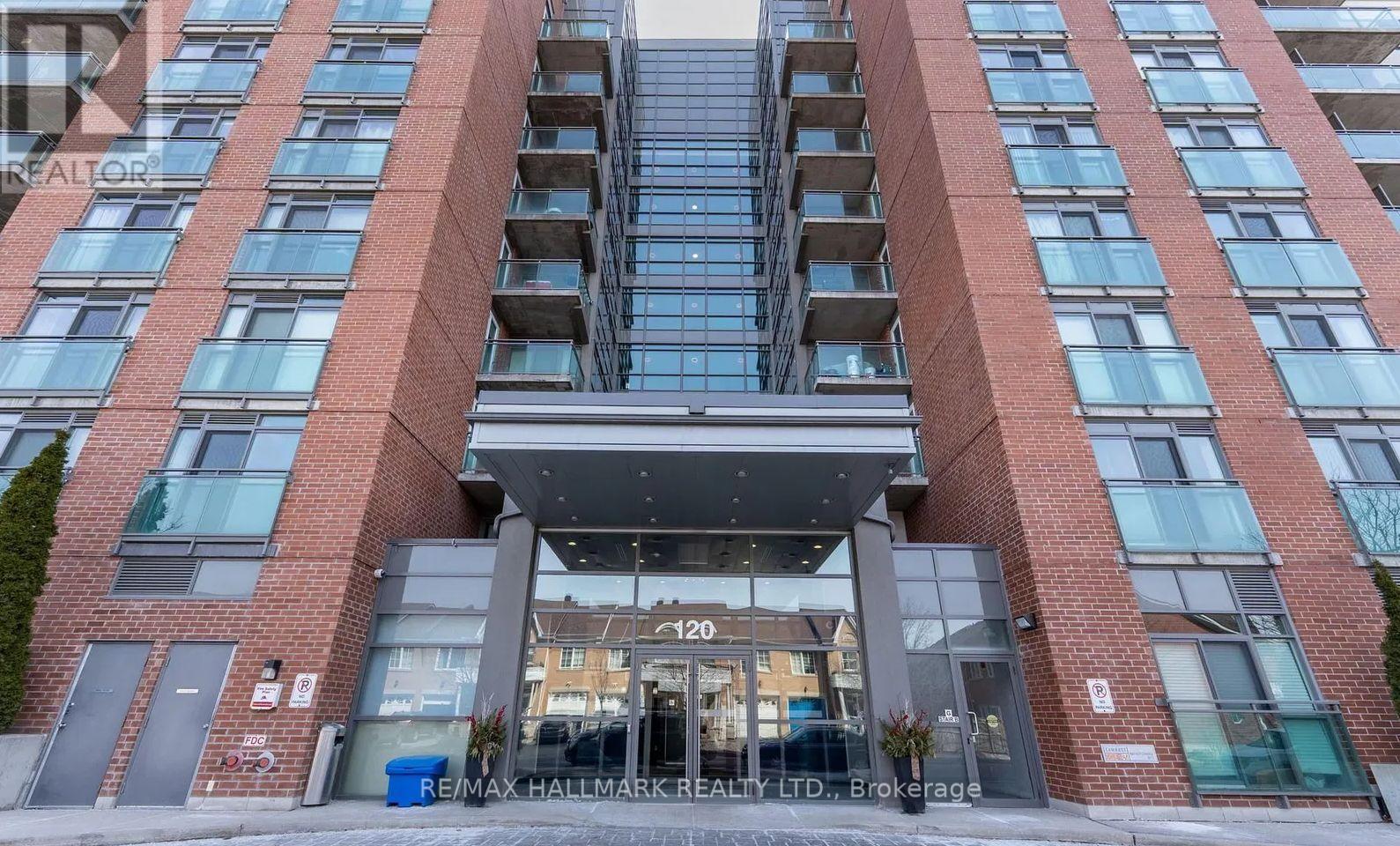 320 - 120 DALLIMORE CIRCLE S, Toronto, Ontario