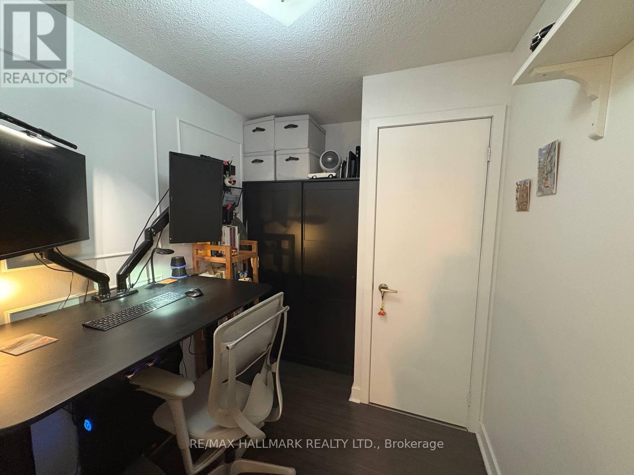 320 - 120 Dallimore Circle S, Toronto, Ontario  M3C 4J1 - Photo 18 - C12473209