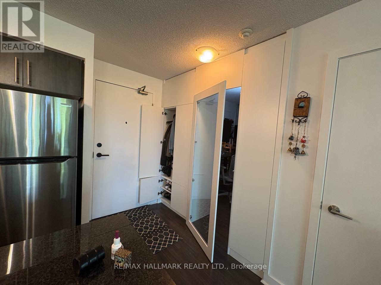 320 - 120 Dallimore Circle S, Toronto, Ontario  M3C 4J1 - Photo 7 - C12473209