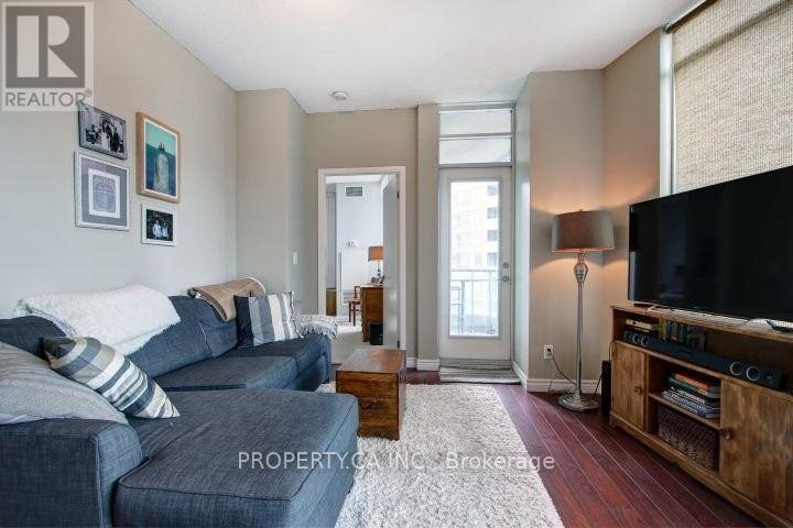 802 - 219 Fort York Boulevard, Toronto, Ontario  M5V 1B1 - Photo 11 - C12473226