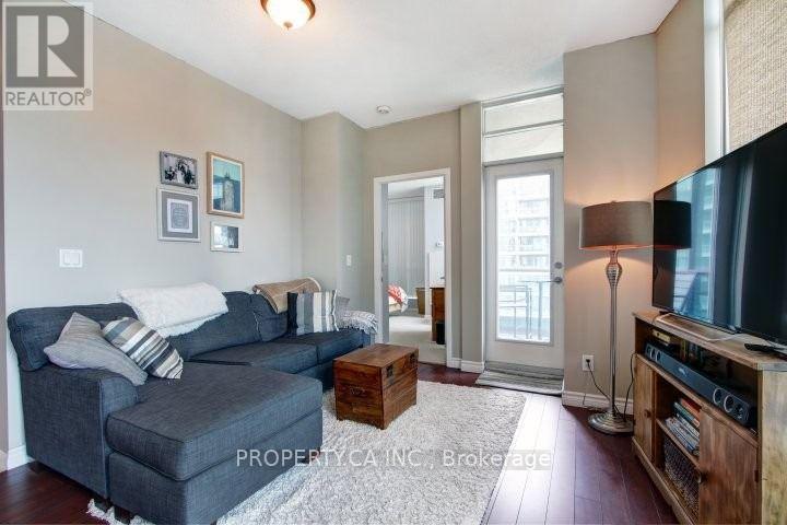 802 - 219 Fort York Boulevard, Toronto, Ontario  M5V 1B1 - Photo 12 - C12473226