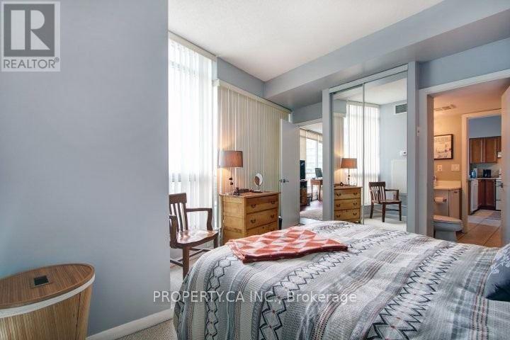 802 - 219 Fort York Boulevard, Toronto, Ontario  M5V 1B1 - Photo 14 - C12473226