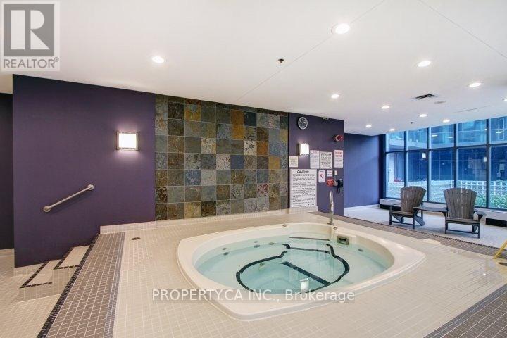 802 - 219 Fort York Boulevard, Toronto, Ontario  M5V 1B1 - Photo 20 - C12473226