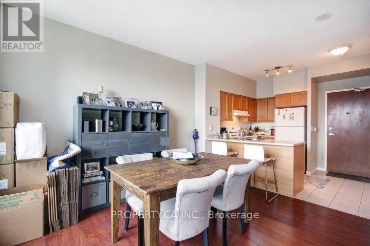 802 - 219 Fort York Boulevard, Toronto, Ontario  M5V 1B1 - Photo 5 - C12473226
