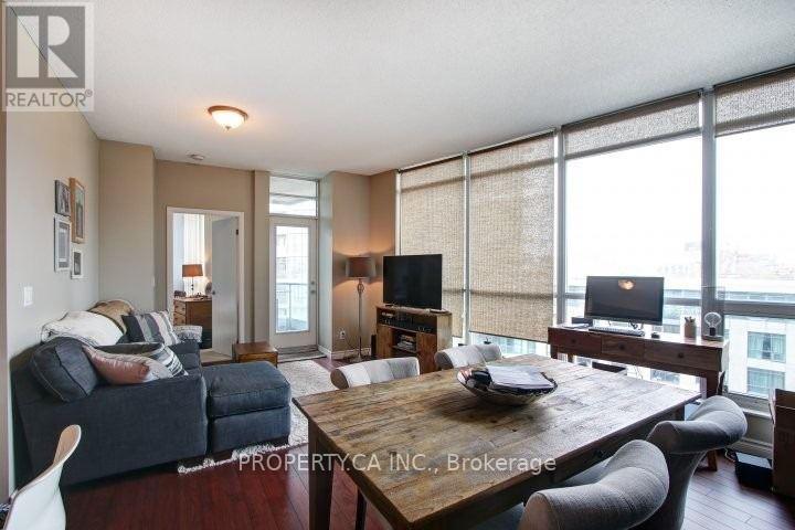 802 - 219 Fort York Boulevard, Toronto, Ontario  M5V 1B1 - Photo 9 - C12473226