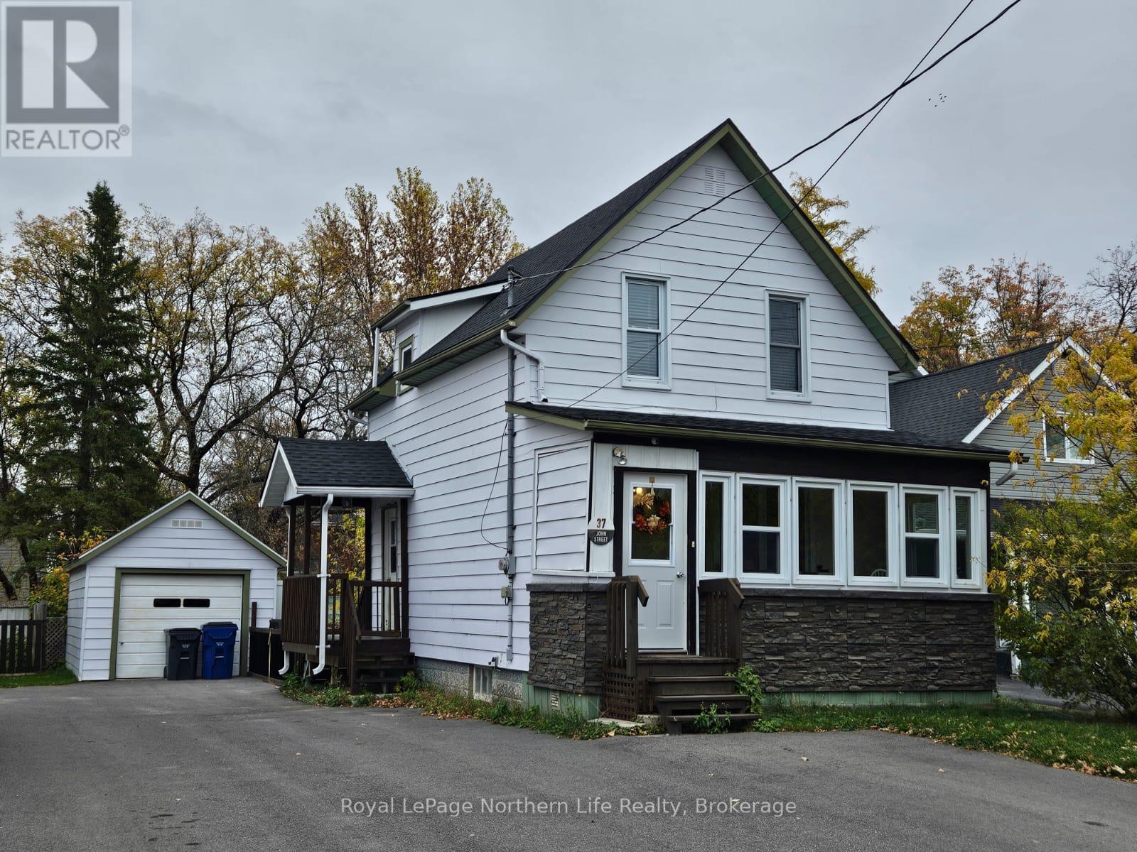 37 John Street, Temiskaming Shores, Ontario  P0J 1P0 - Photo 1 - T12473319