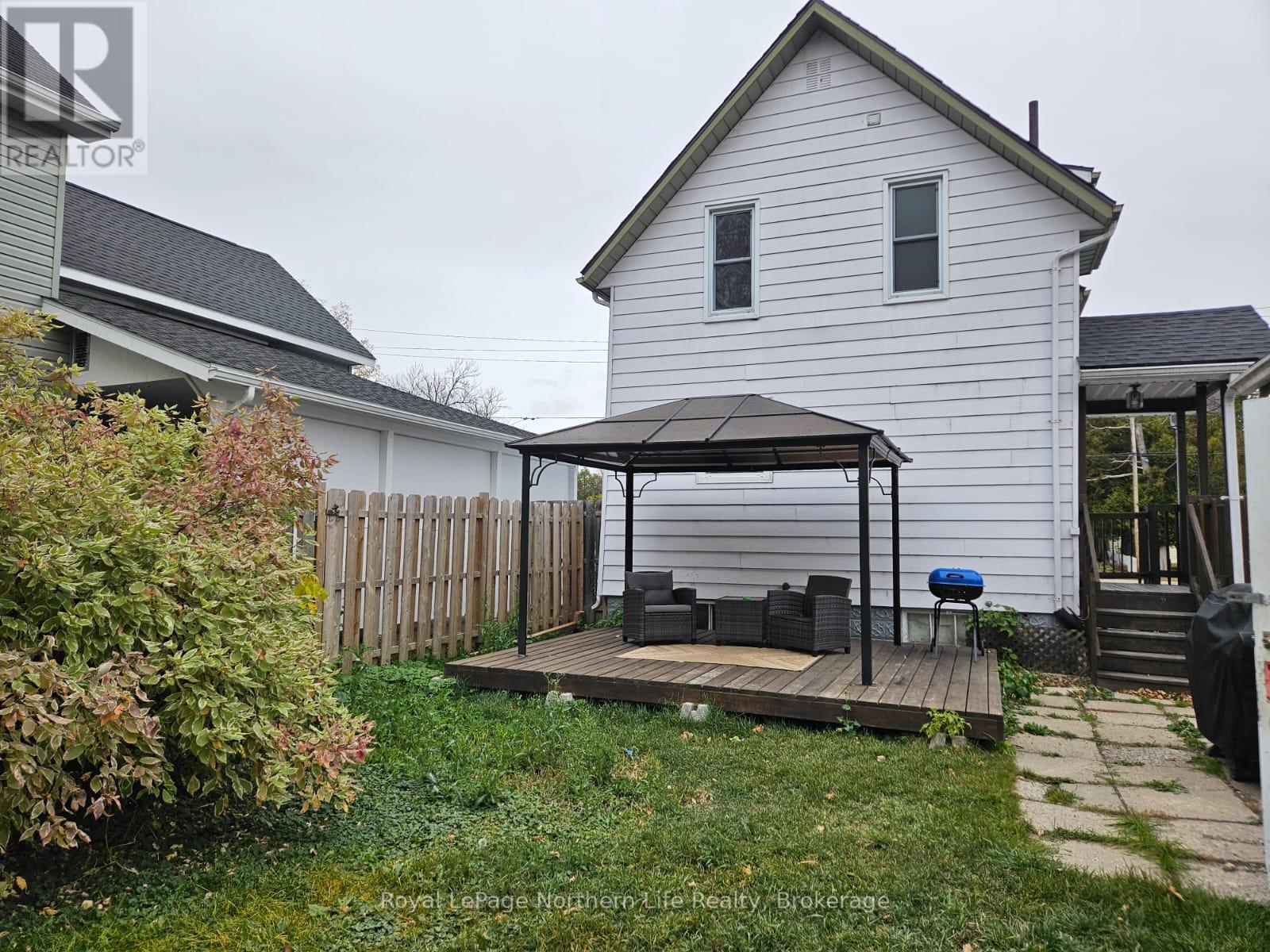 37 John Street, Temiskaming Shores, Ontario  P0J 1P0 - Photo 2 - T12473319
