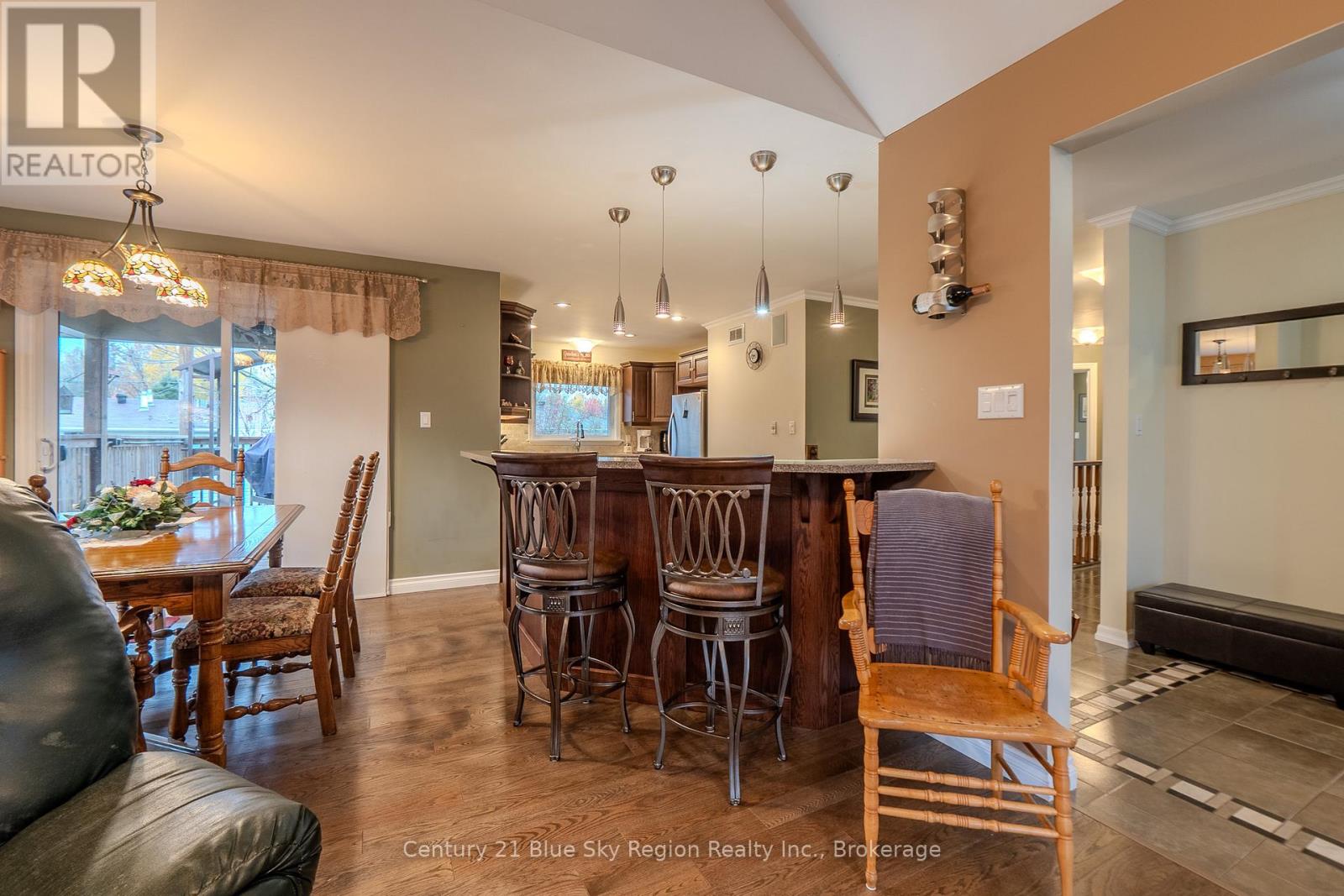 38 Cedargrove Court, Callander, Ontario  P0H 1H0 - Photo 15 - X12473263