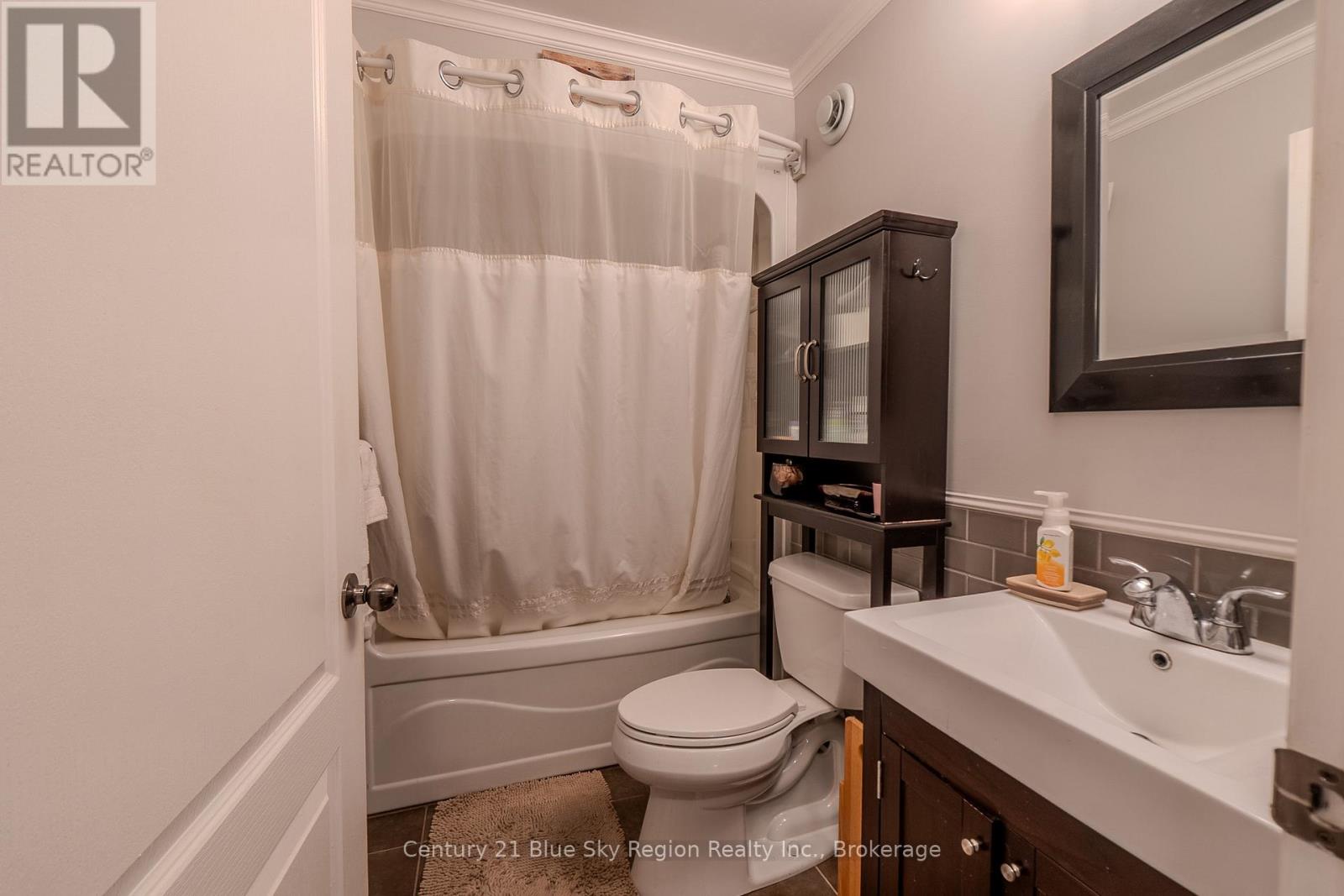 38 Cedargrove Court, Callander, Ontario  P0H 1H0 - Photo 19 - X12473263