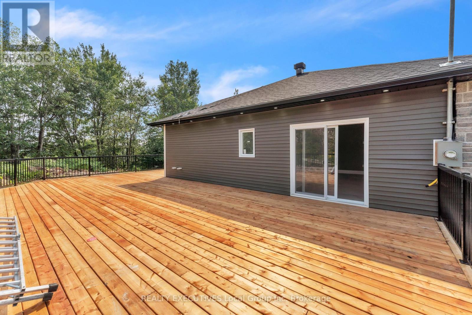 29 Shallot Crescent, North Bay, Ontario  P1A 3V7 - Photo 9 - X12473345