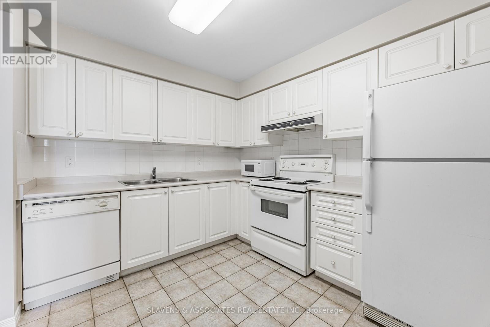 1404 - 1000 The Esplanade Road N, Pickering, Ontario  L1V 6V4 - Photo 15 - E12473168