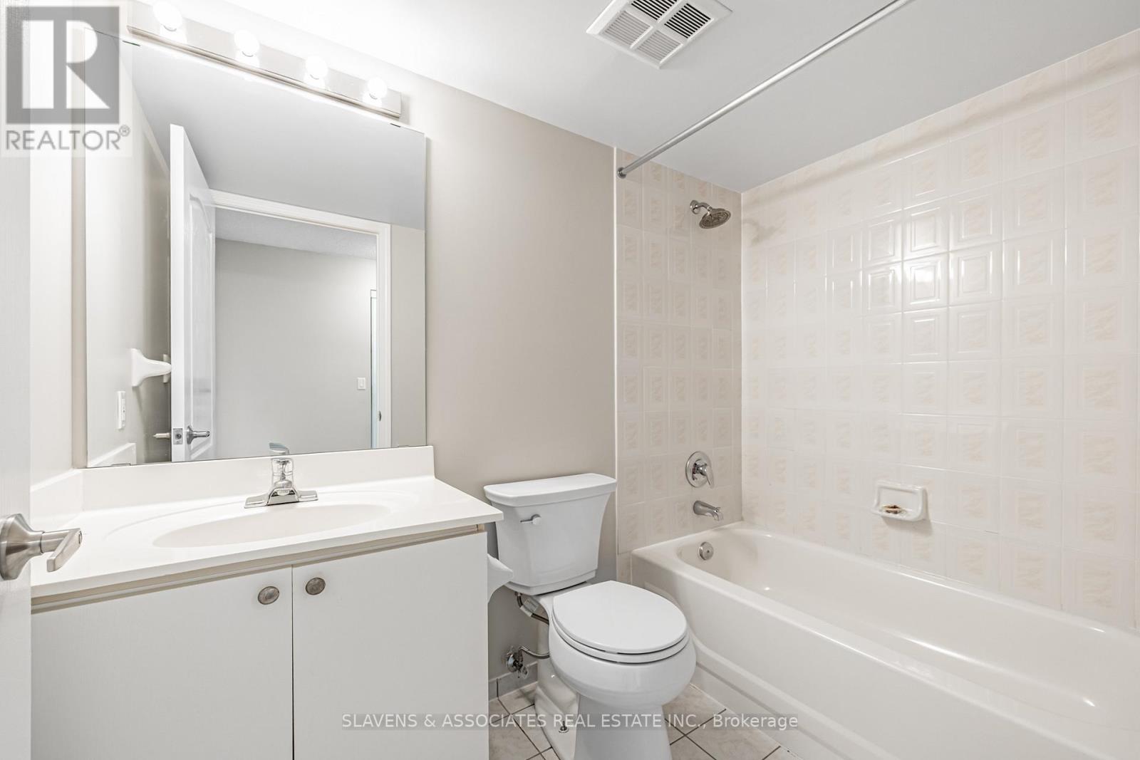 1404 - 1000 The Esplanade Road N, Pickering, Ontario  L1V 6V4 - Photo 17 - E12473168