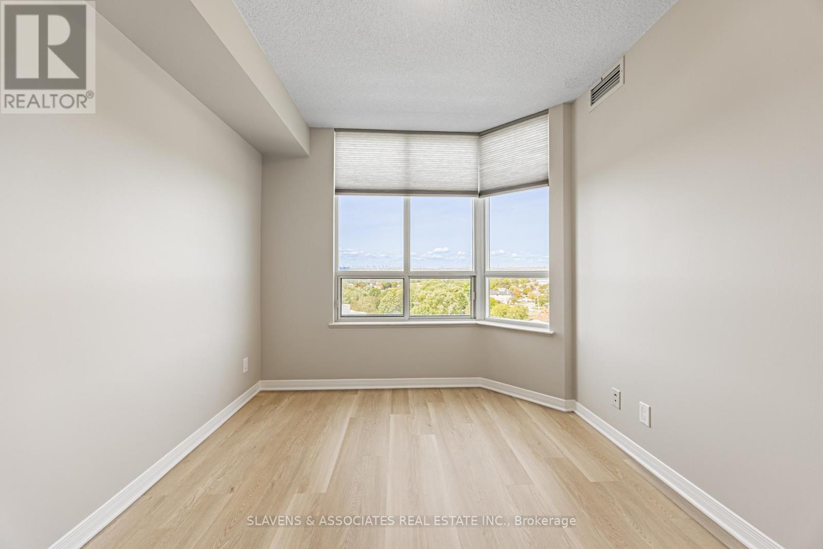 1404 - 1000 The Esplanade Road N, Pickering, Ontario  L1V 6V4 - Photo 24 - E12473168