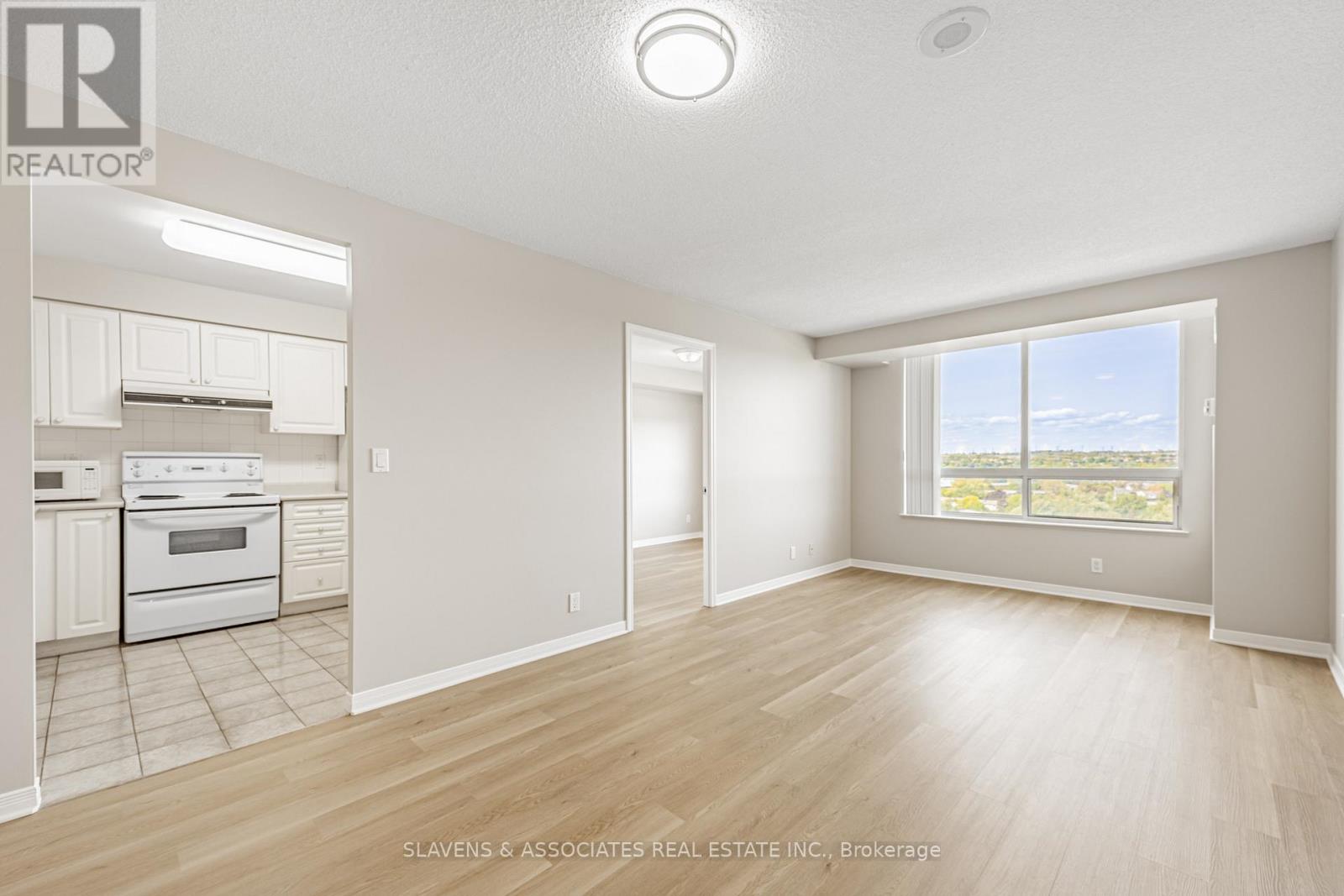 1404 - 1000 The Esplanade Road N, Pickering, Ontario  L1V 6V4 - Photo 8 - E12473168