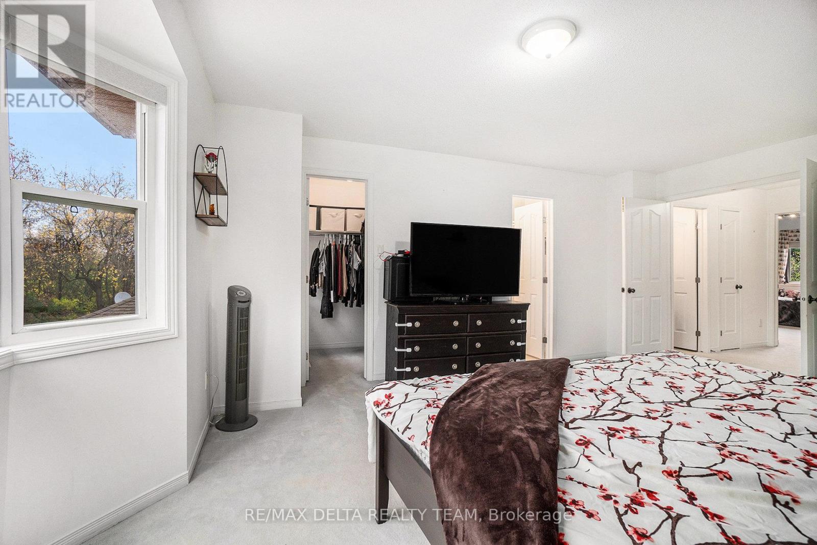 576 Aberfoyle Circle, Ottawa, Ontario  K2K 3R3 - Photo 9 - X12471049