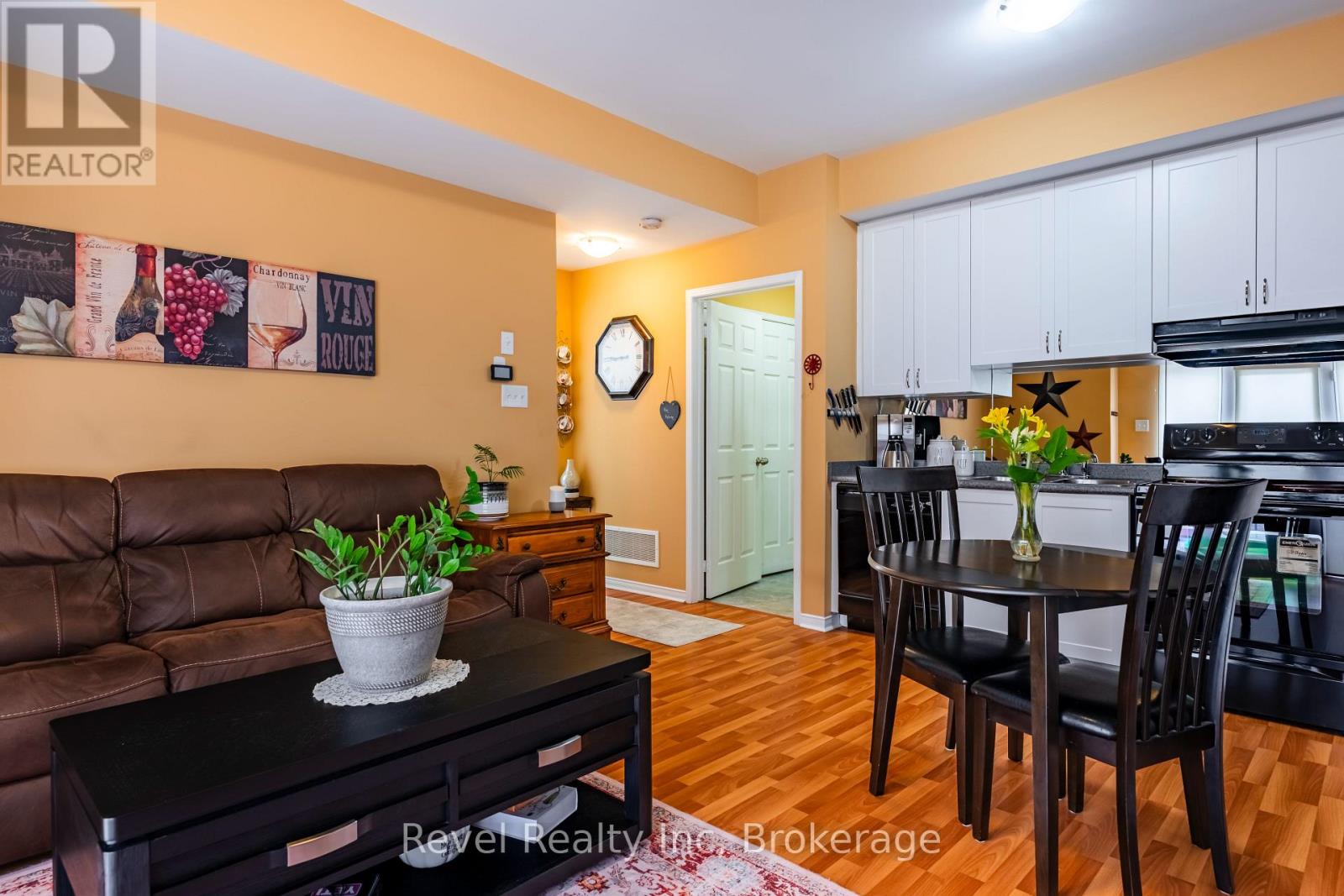 137 - 60 Fairwood Circle, Brampton, Ontario  L6R 0Y6 - Photo 7 - W12473239