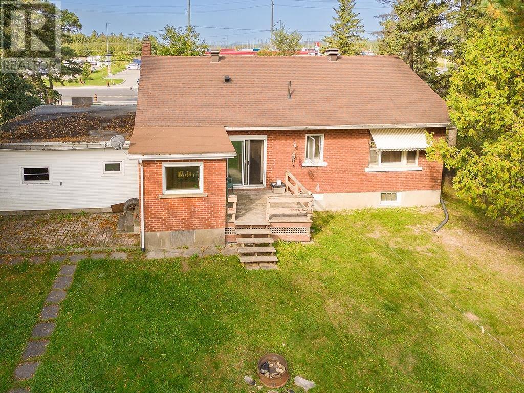 928 Great Northern Rd, Sault Ste. Marie, Ontario  P6B 5A3 - Photo 32 - SM252535