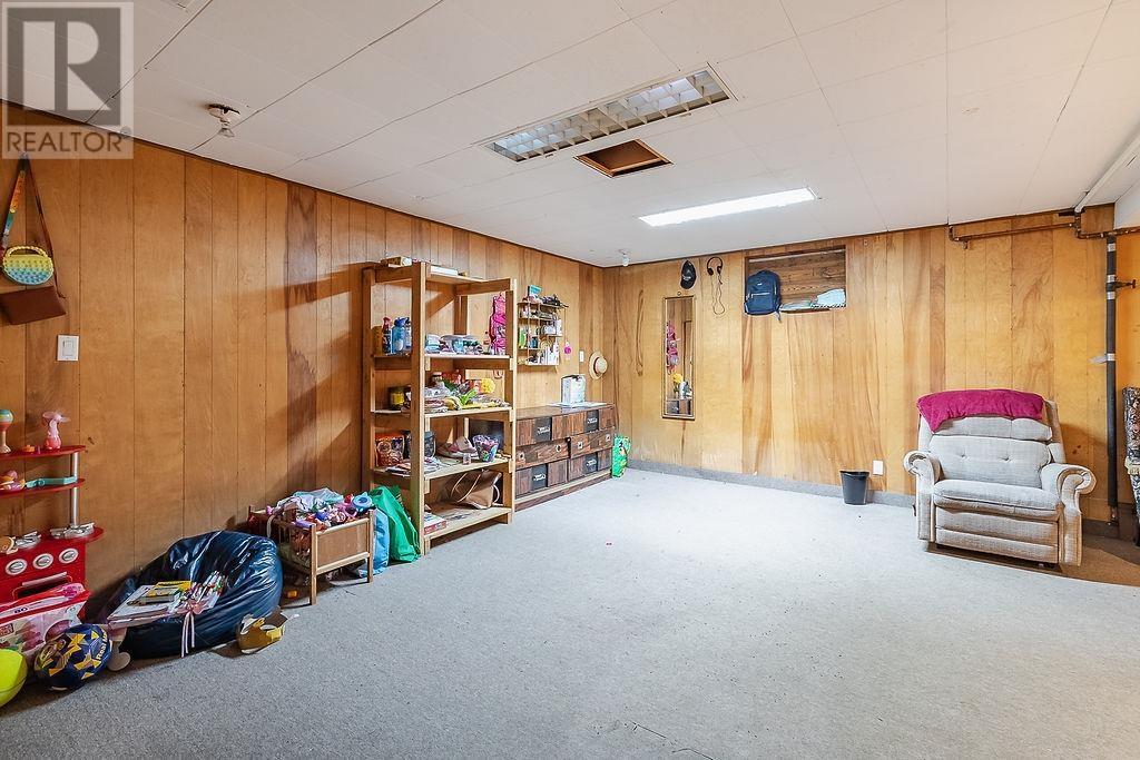 928 Great Northern Rd, Sault Ste. Marie, Ontario  P6B 5A3 - Photo 25 - SM252535