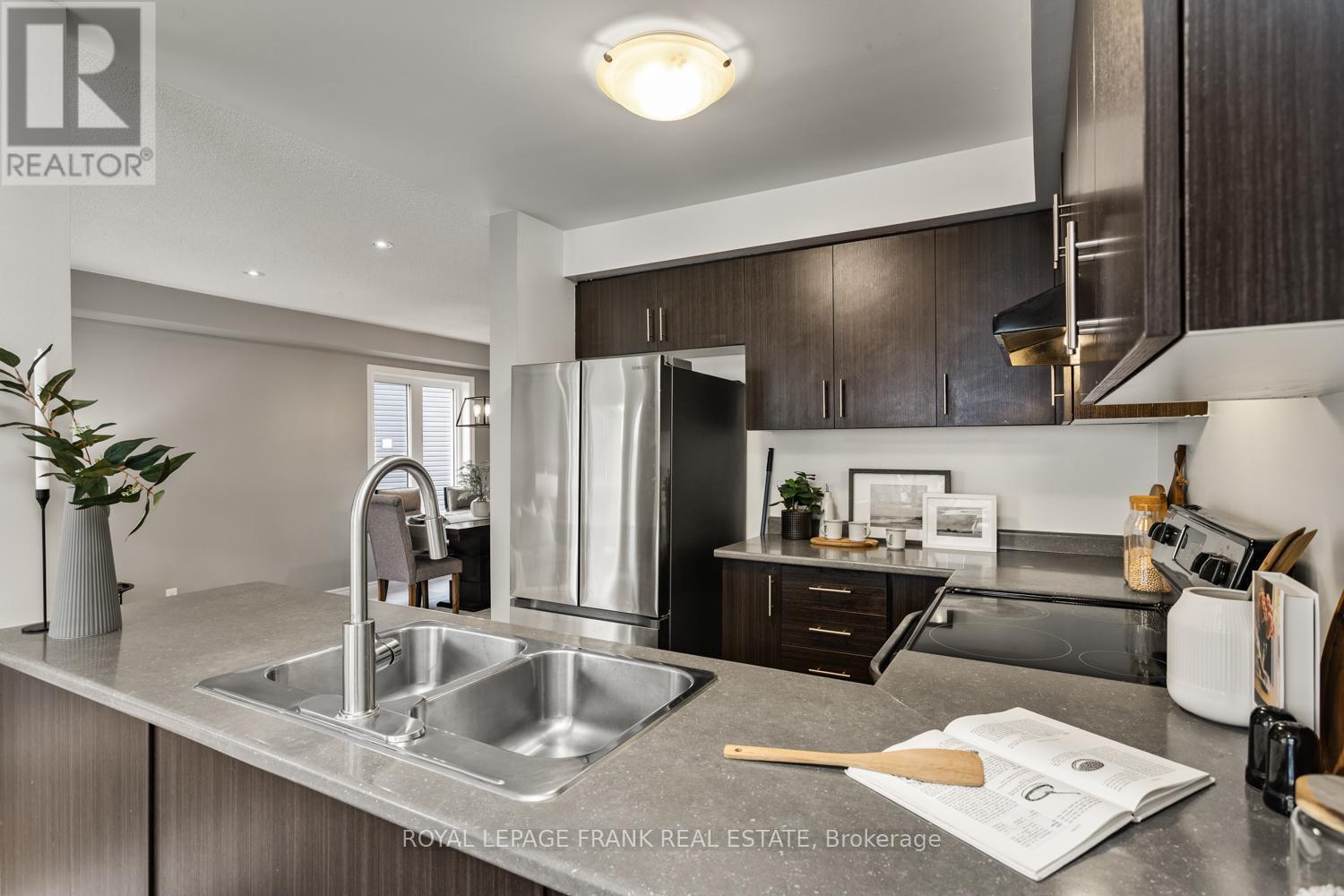 2353 Hill Rise Street, Oshawa, Ontario  L1L 0G8 - Photo 7 - E12473323