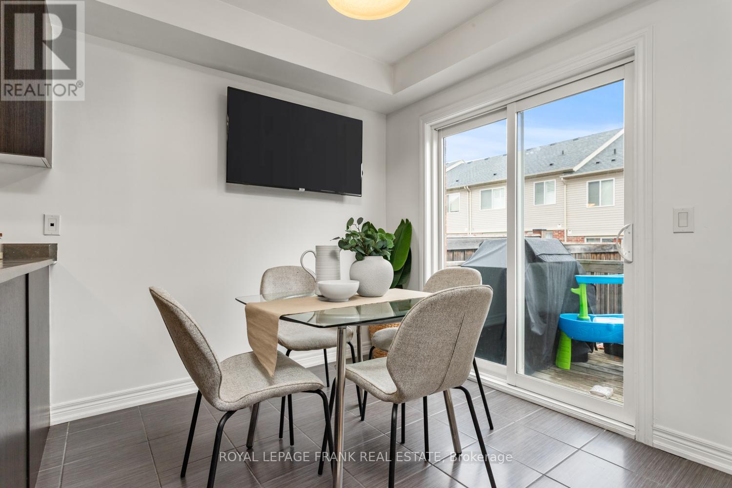 2353 Hill Rise Street, Oshawa, Ontario  L1L 0G8 - Photo 9 - E12473323