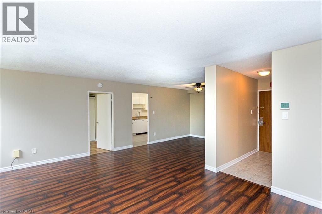 50 Mississauga Valley Boulevard Unit# 120, Mississauga, Ontario  L5A 3S2 - Photo 4 - 40766180