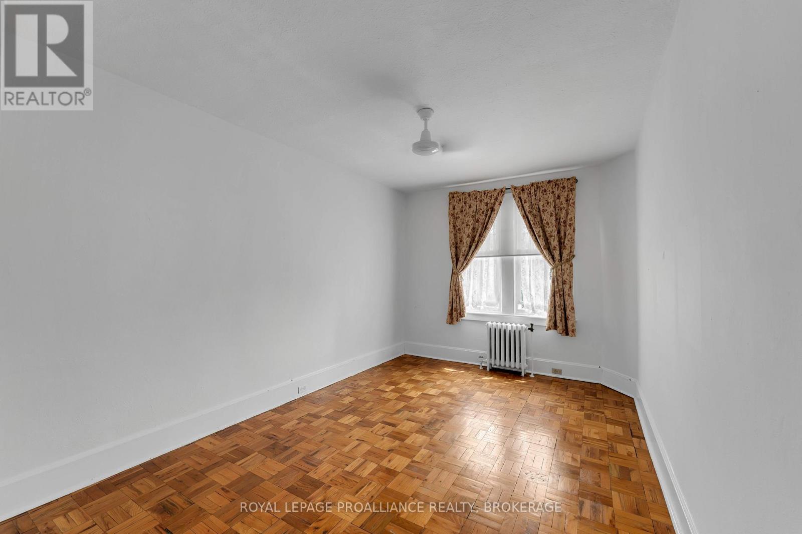 302 - 67 Sydenham Street, Kingston, Ontario  K7L 3H2 - Photo 16 - X12473240