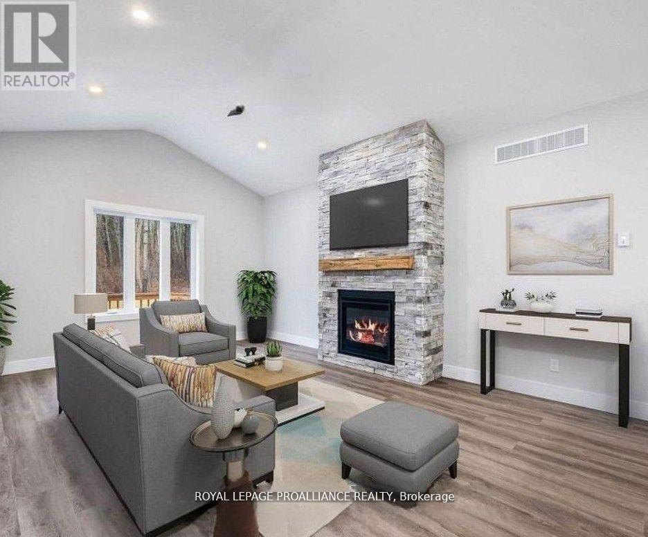 190 Homewood Avenue, Trent Hills, Ontario  K0L 1Y0 - Photo 5 - X12473353