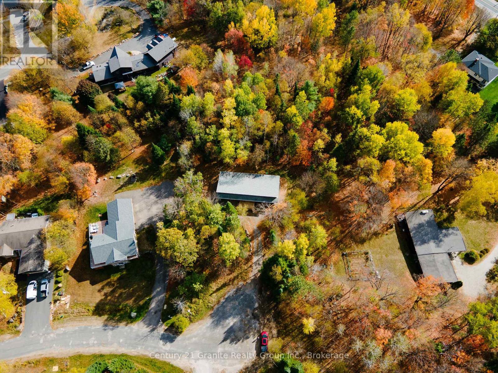 51 FARMCREST AVENUE, Dysart et al, Ontario