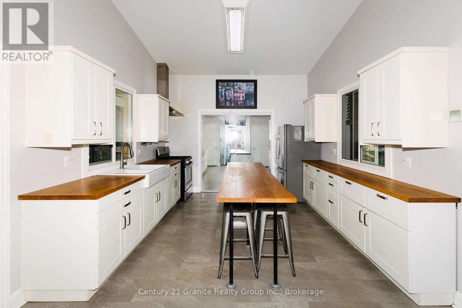 51 Farmcrest Avenue, Dysart Et Al, Ontario  K0M 1S0 - Photo 18 - X12473370
