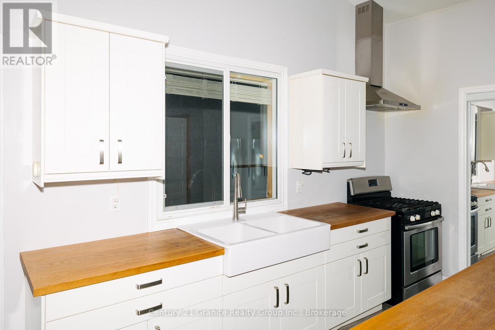 51 Farmcrest Avenue, Dysart Et Al, Ontario  K0M 1S0 - Photo 19 - X12473370