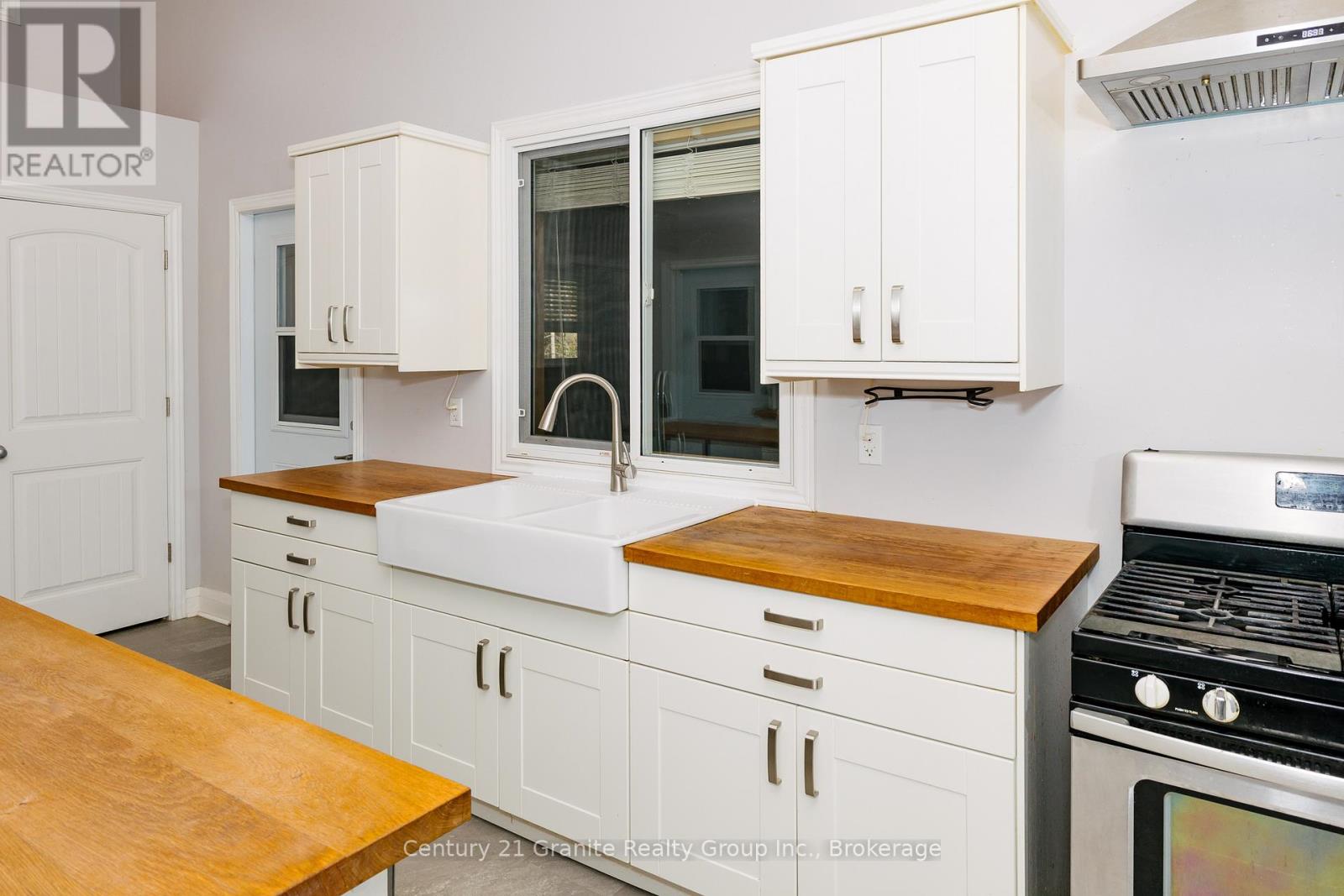 51 Farmcrest Avenue, Dysart Et Al, Ontario  K0M 1S0 - Photo 21 - X12473370