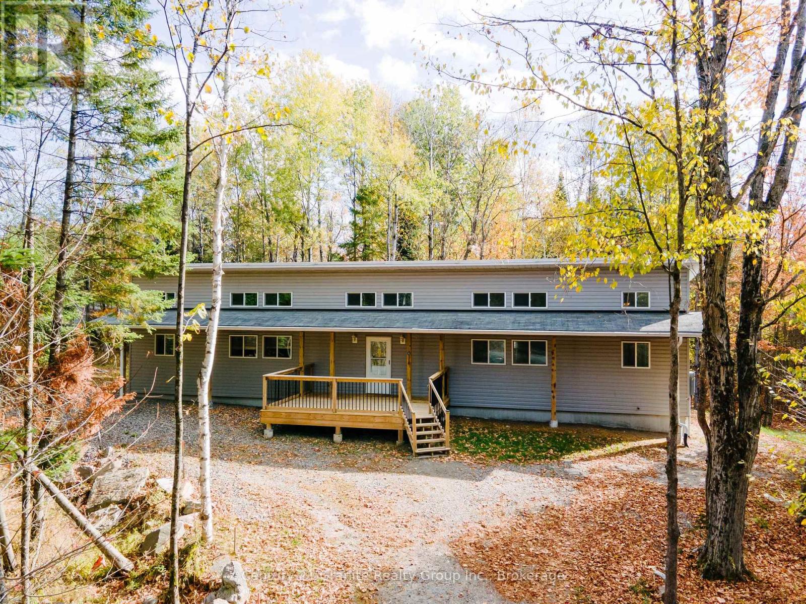 51 Farmcrest Avenue, Dysart Et Al, Ontario  K0M 1S0 - Photo 40 - X12473370
