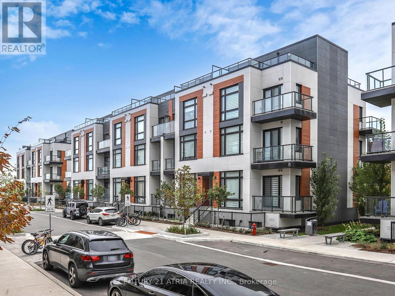 216 - 8 STECKLEY HOUSE LANE, Richmond Hill, Ontario