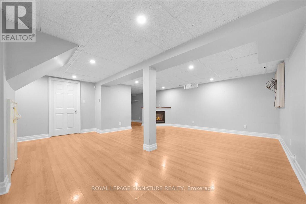 51 Blyth Street, Richmond Hill, Ontario  L4E 2W7 - Photo 10 - N12473205